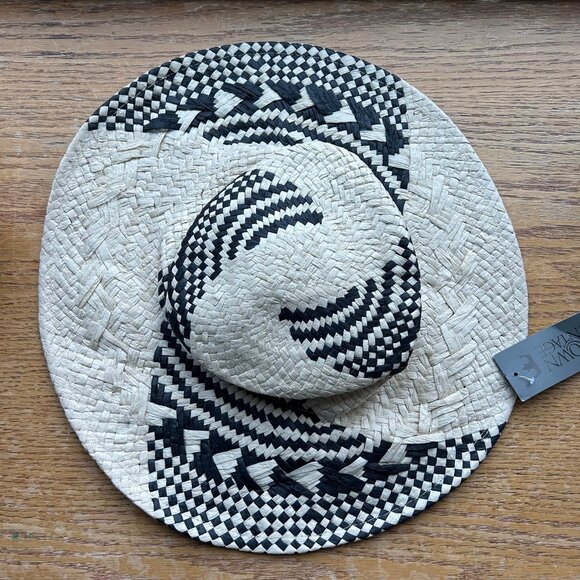 Paper Woven Black and White Checkered Pattern Sun Hat UV Protection Packable - Picture 3 of 6